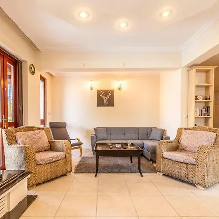 Villa Miki&Tom Вилла Мики&Том Villa